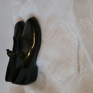 Dance Time Girls  Dance Shoes  Size 11.5